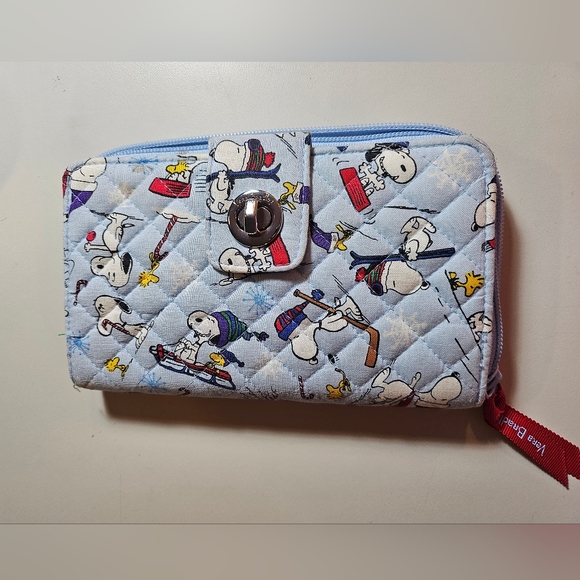 Vera Bradley Ski Jump Snoopy/Peanuts Limited Edition Quilted Wallet - Light Blue - Picture 1 of 11